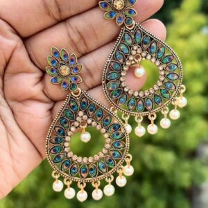 Classic peacock pattern party wearing earrings