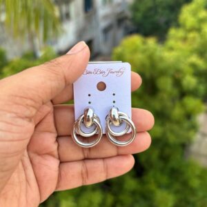 Double ring western earring
