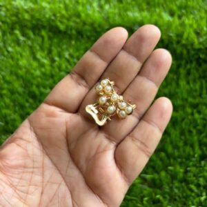 Pearl Blossom hair clip