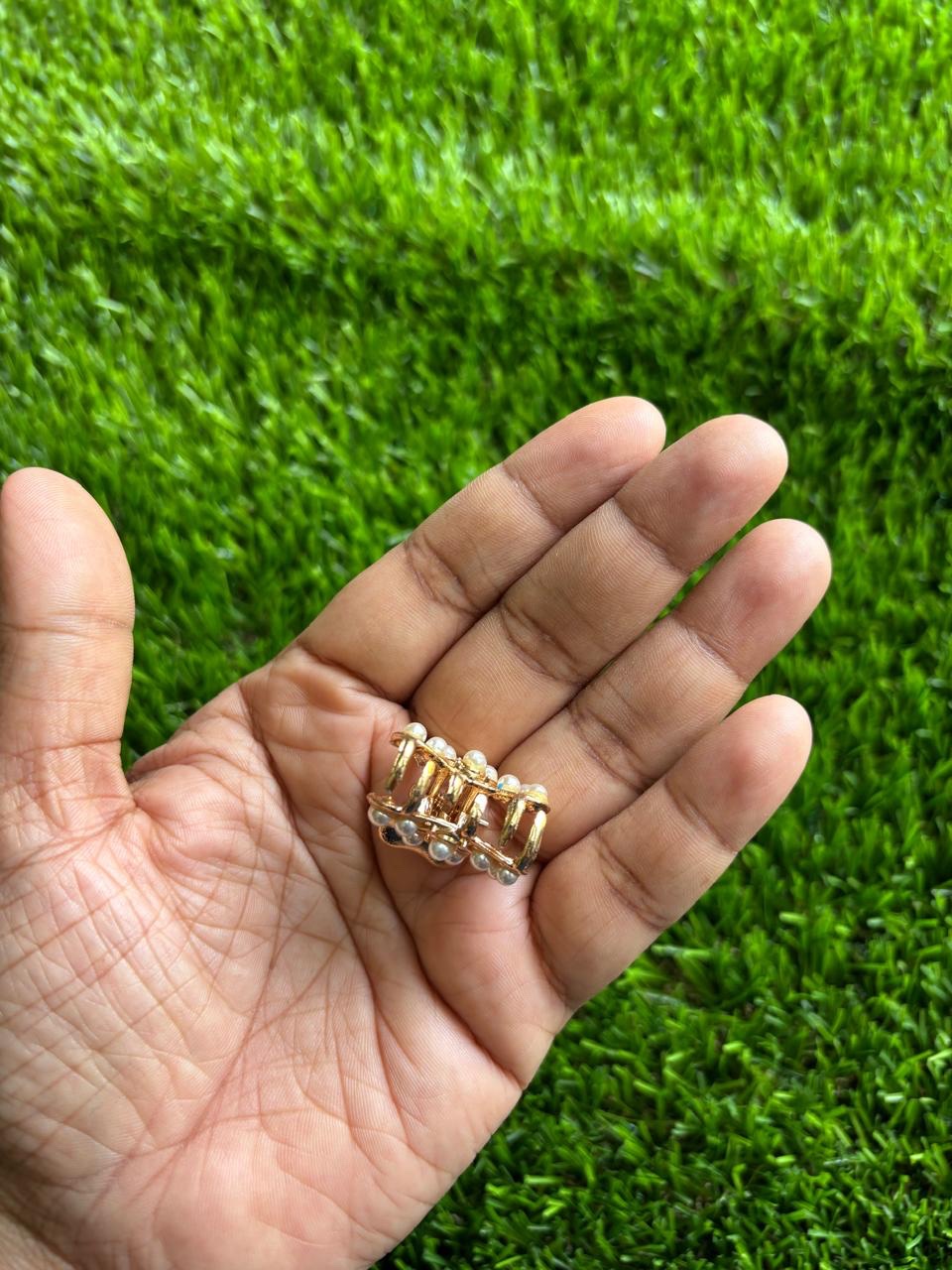 f33bd350-e4d4-4a6e-a0b8-c187f327f458